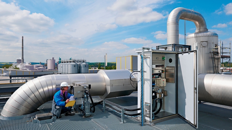 Gas measurement installation on a plant.