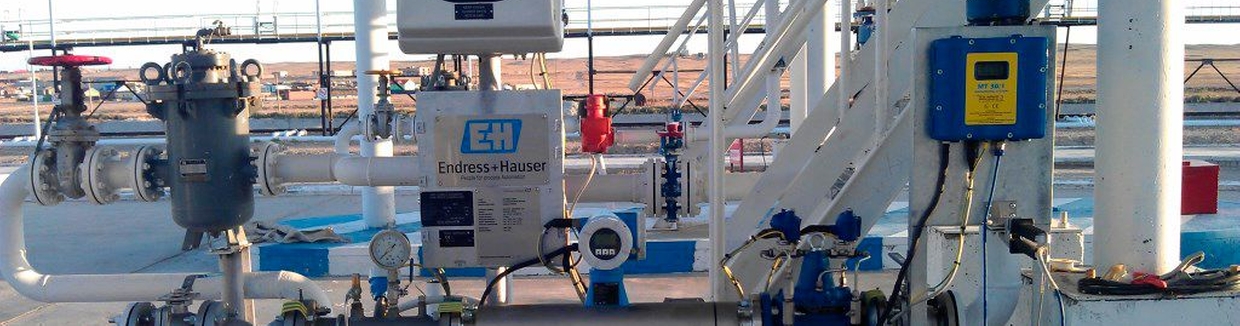 Kemikaalien lastaus- ja purkujärjestelmät Endress+Hauserilta nesteiden lastaukseen ja purkamiseen