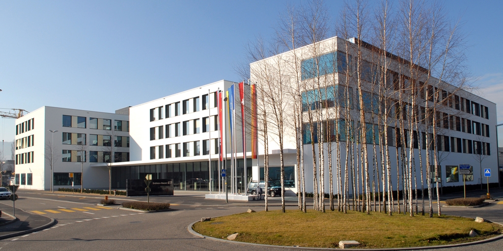 Endress+Hauserin pääkonttori Reinachissa Sveitsissä