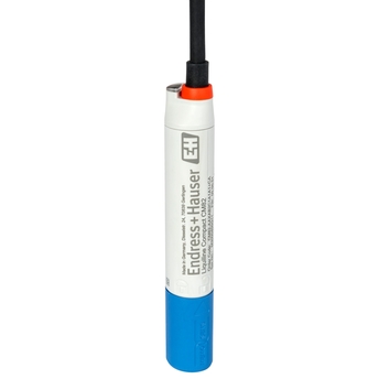 Liquiline Compact CM82 is the smallest transmitter for Memosens sensors Liquiline Compact CM82 is the smallest transmitter for Memosens sensors