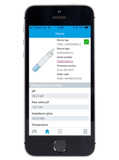 Using the SmartBlue app, you can operate all CM82 measuring points within the Bluetooth range. Using the SmartBlue app, you can operate all CM82 measuring points within the Bluetooth range.