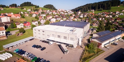 Ilmakuva thyssenkrupp Presta AG:n yhtiöstä Obereggissä (Sveitsi)
